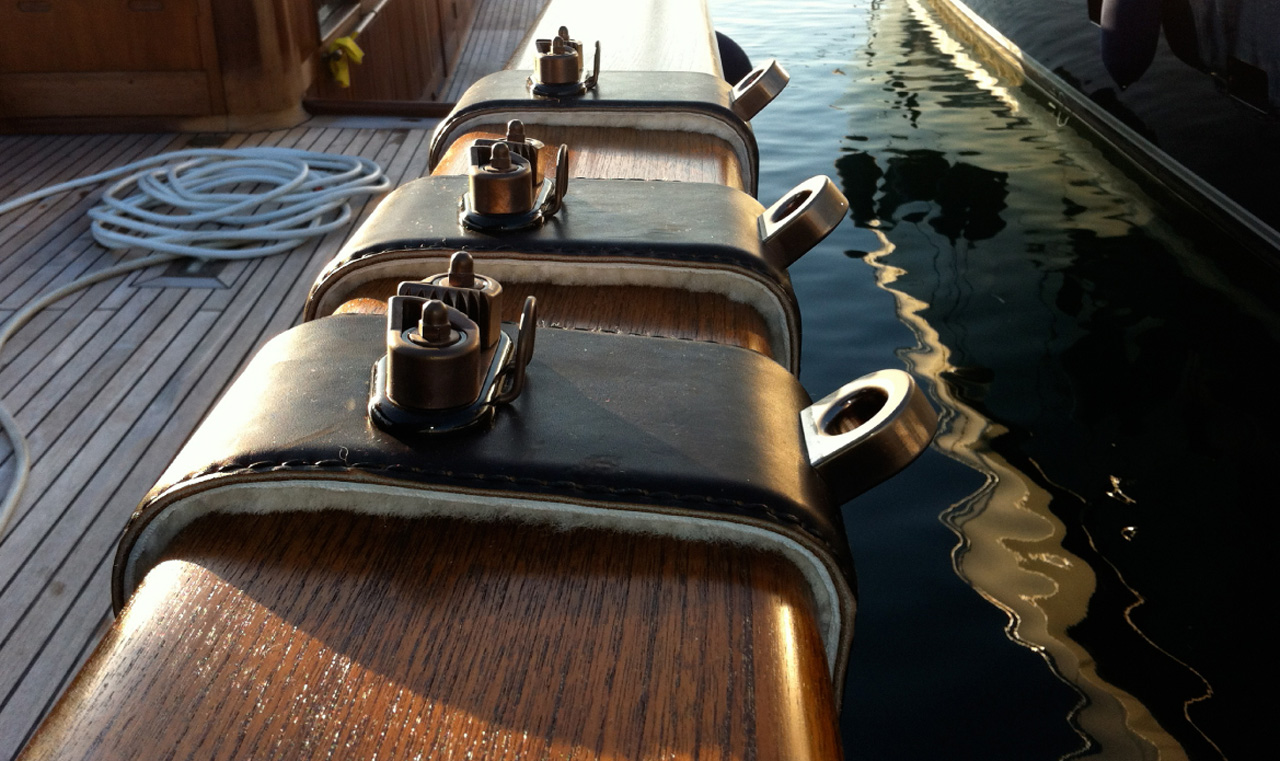 fender hooks cuir marin sellerie marine