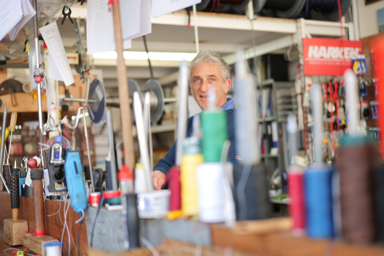 reparation de greement bateau gréeur professionnel expert en gréement atelier greement et cuir