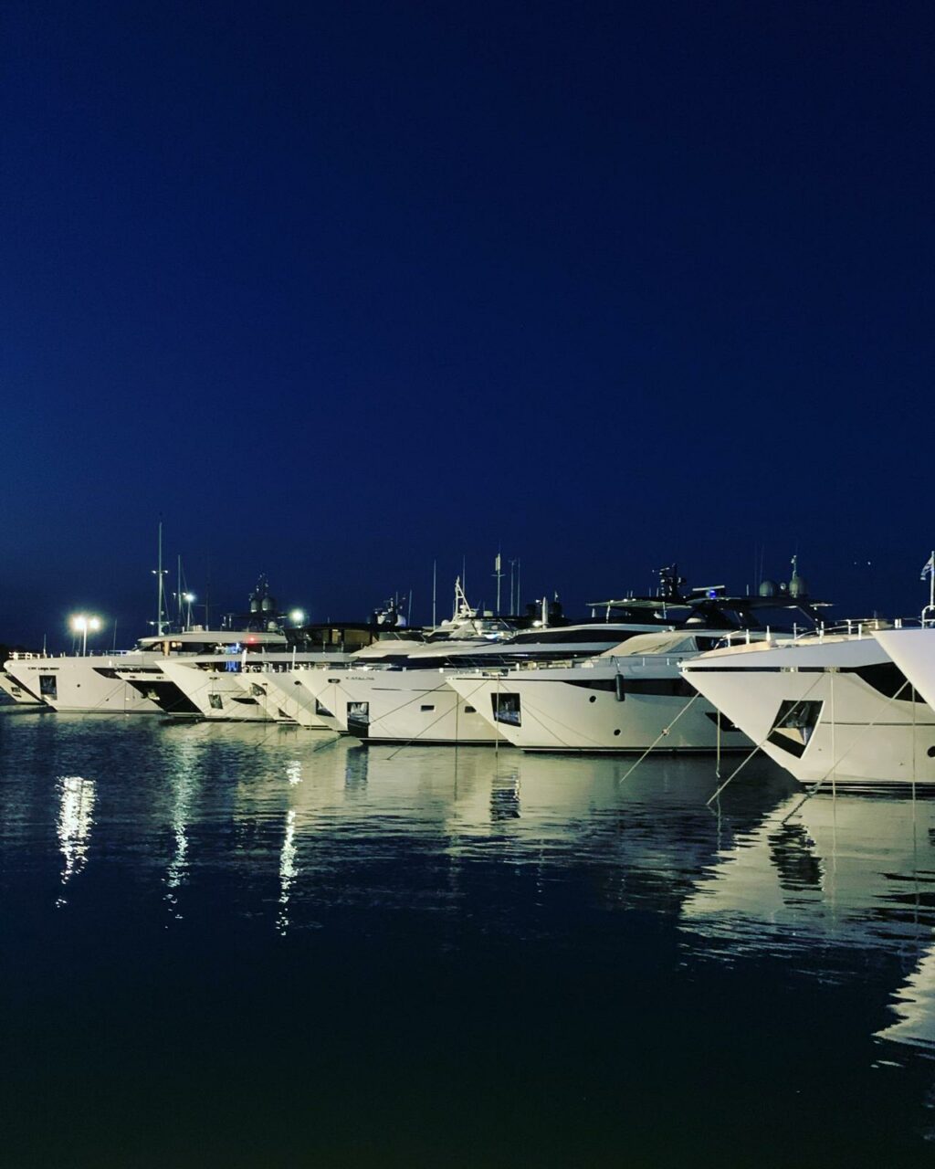 superyacht marine antibes france